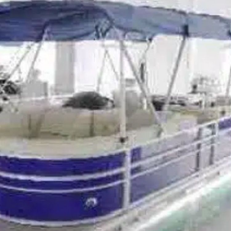 2024 Pontoon 22’ VENTURE