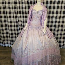 QUINCEANERA/BRIDAL DRESS