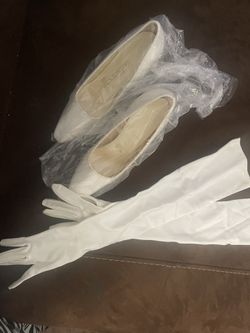 Coloriffics Wedding Heels And Gloves