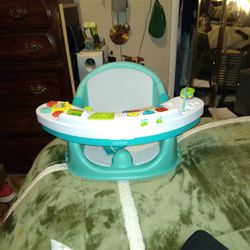 Infantino Booster Chair