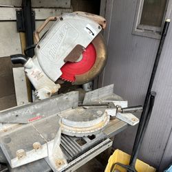 Milwaukee 10” Combination Miter Saw
