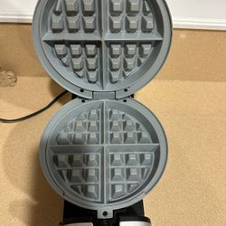 Waffle Maker 
