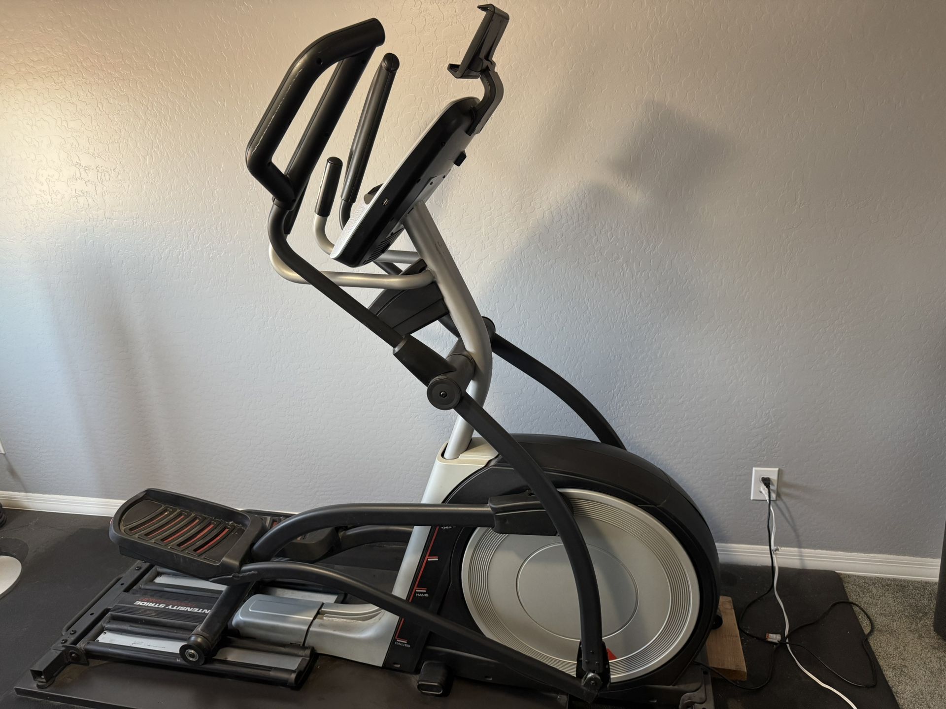 ProForm Endurance 1520 E Elliptical