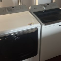 Maytag Wacher Machine and dryer