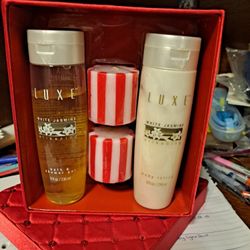 White Jasmine Luxe Silking 4 Pc Set-$7.00