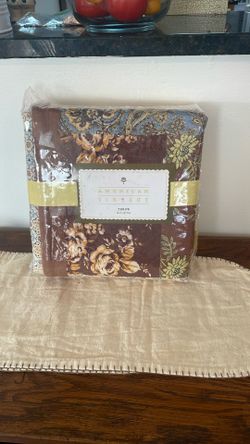 American Vintage Throw New In Package 