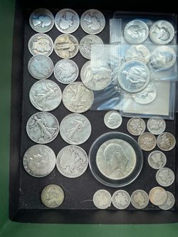Silver Coin Lot – 13 Quarters, 8 Half Dollars, Dimes, War Nickel & Silver Eisenhower Dollar