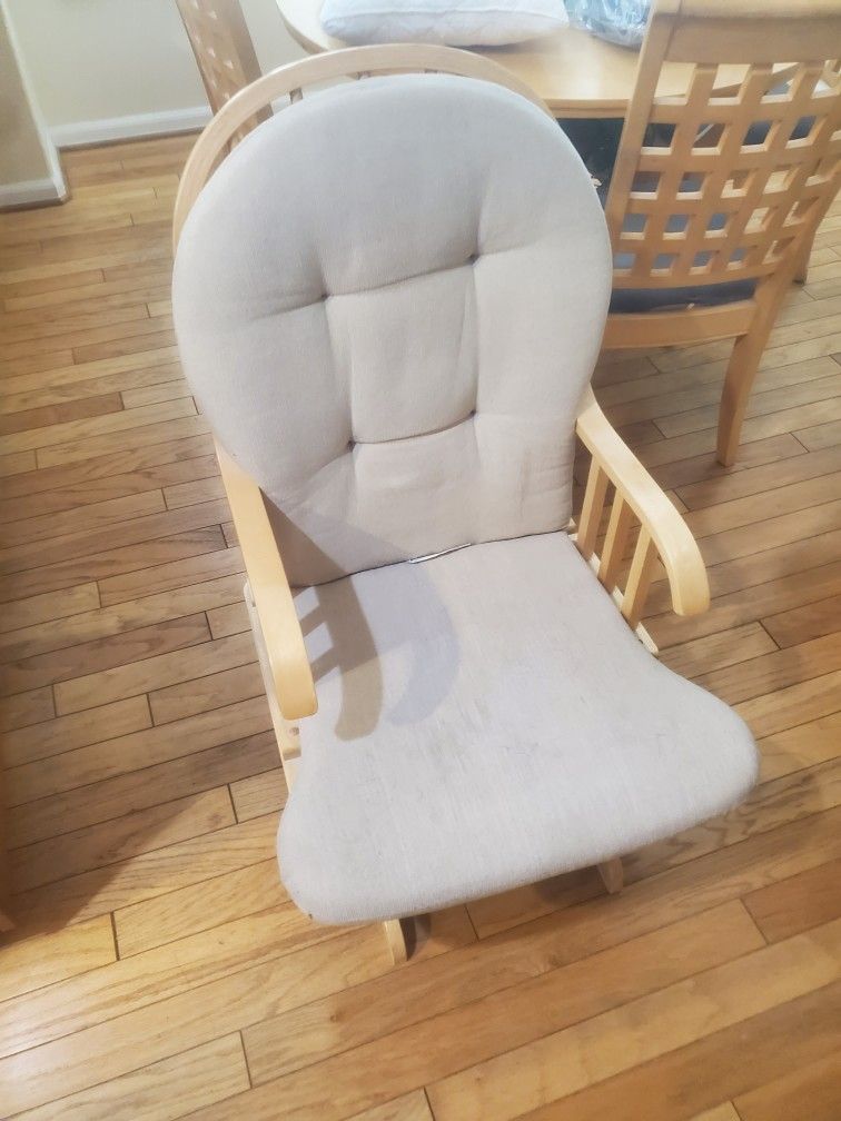 Maternity Rocking Chair - FREE