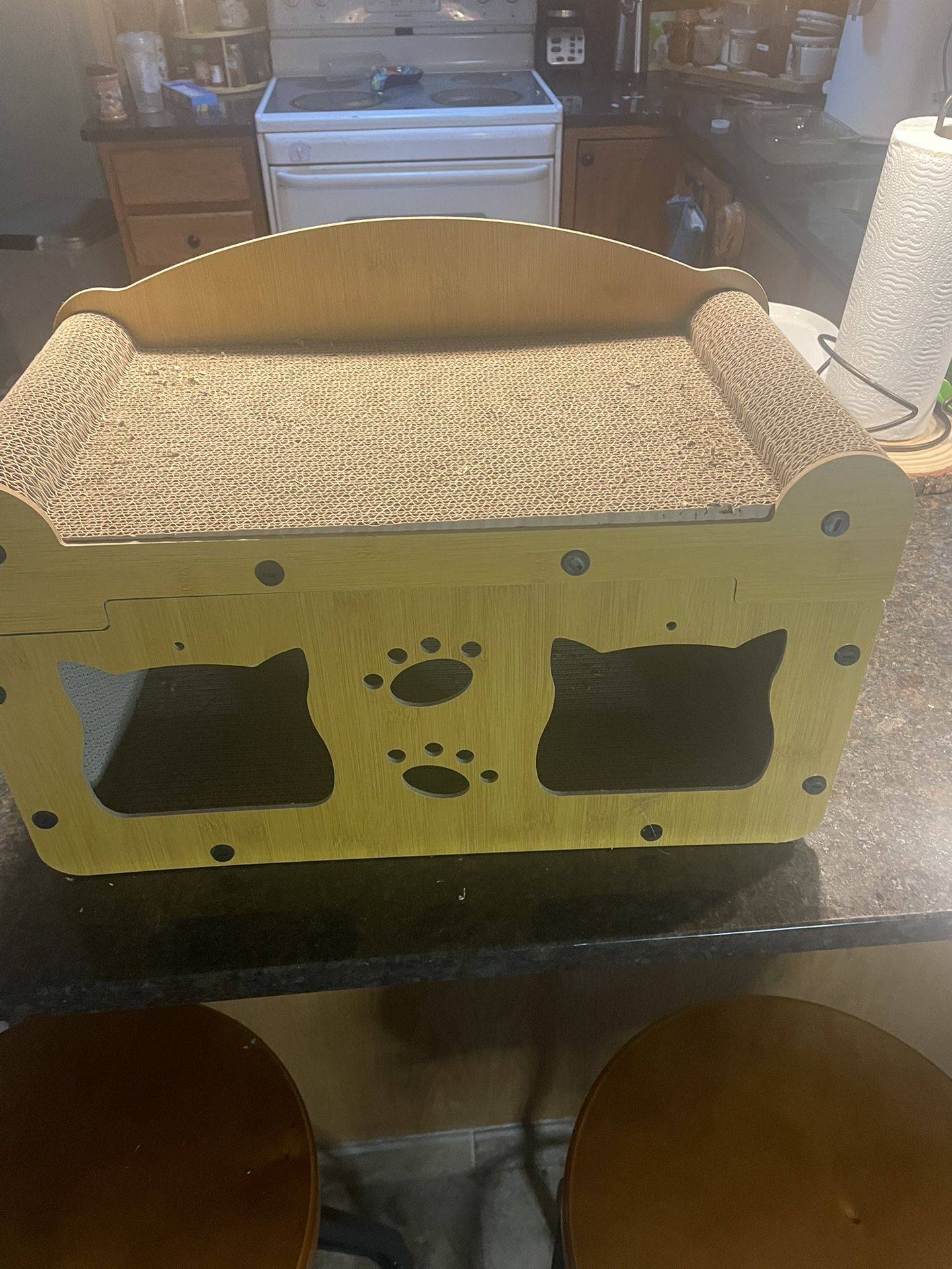Cat House/toy