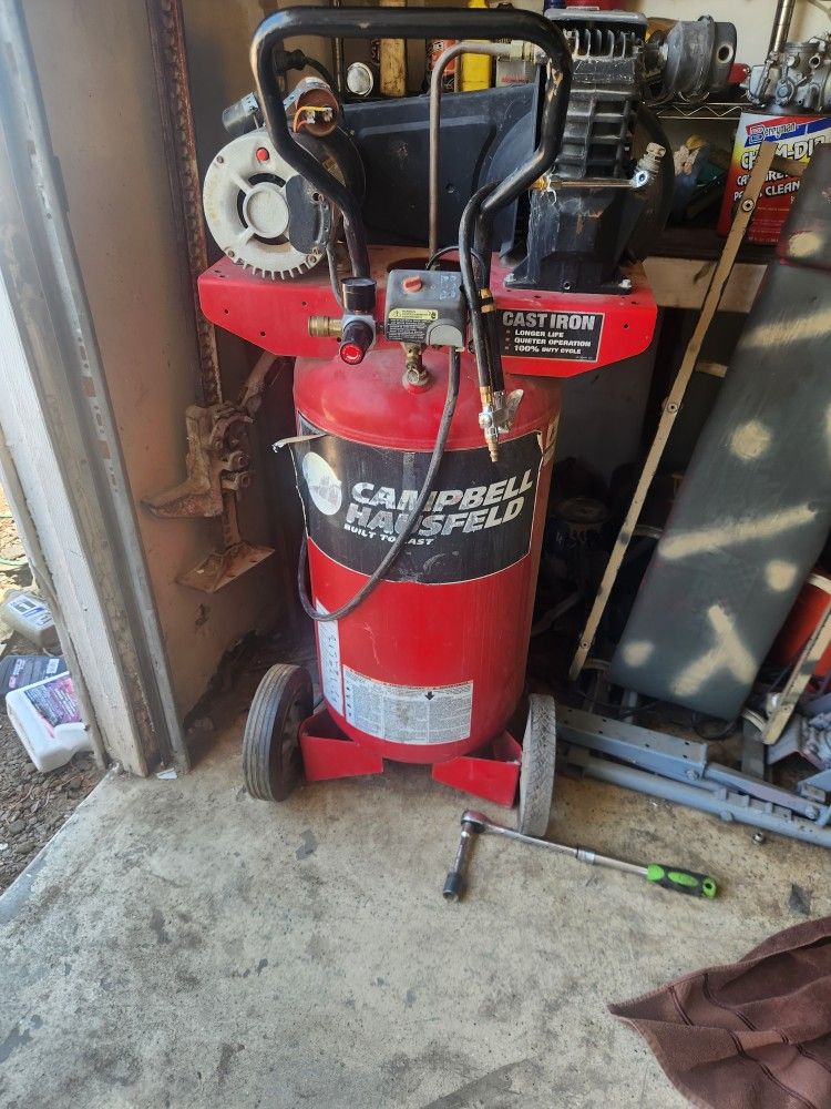 Canbell Hausfeld 26 Gal 2 Stage Compressor