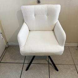 New Swivel Accent Chair | Modern Lounge Chair w/ Black Metal Legs