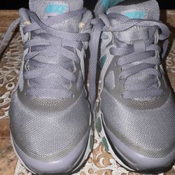 Nike Air Max Tailwind Women’s Size 7 Gray & Teal Running Shoes
