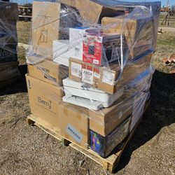 Pallet Of Staples And Amazon Returns For Sale!! 