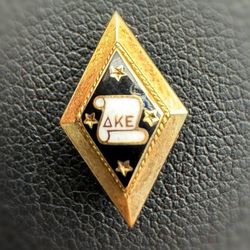 Vintage Jewelry 10k yellow gold Geometric DKE onyx star Brooch
