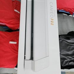 BRAND NEW Silhouette CAMEO PRO 