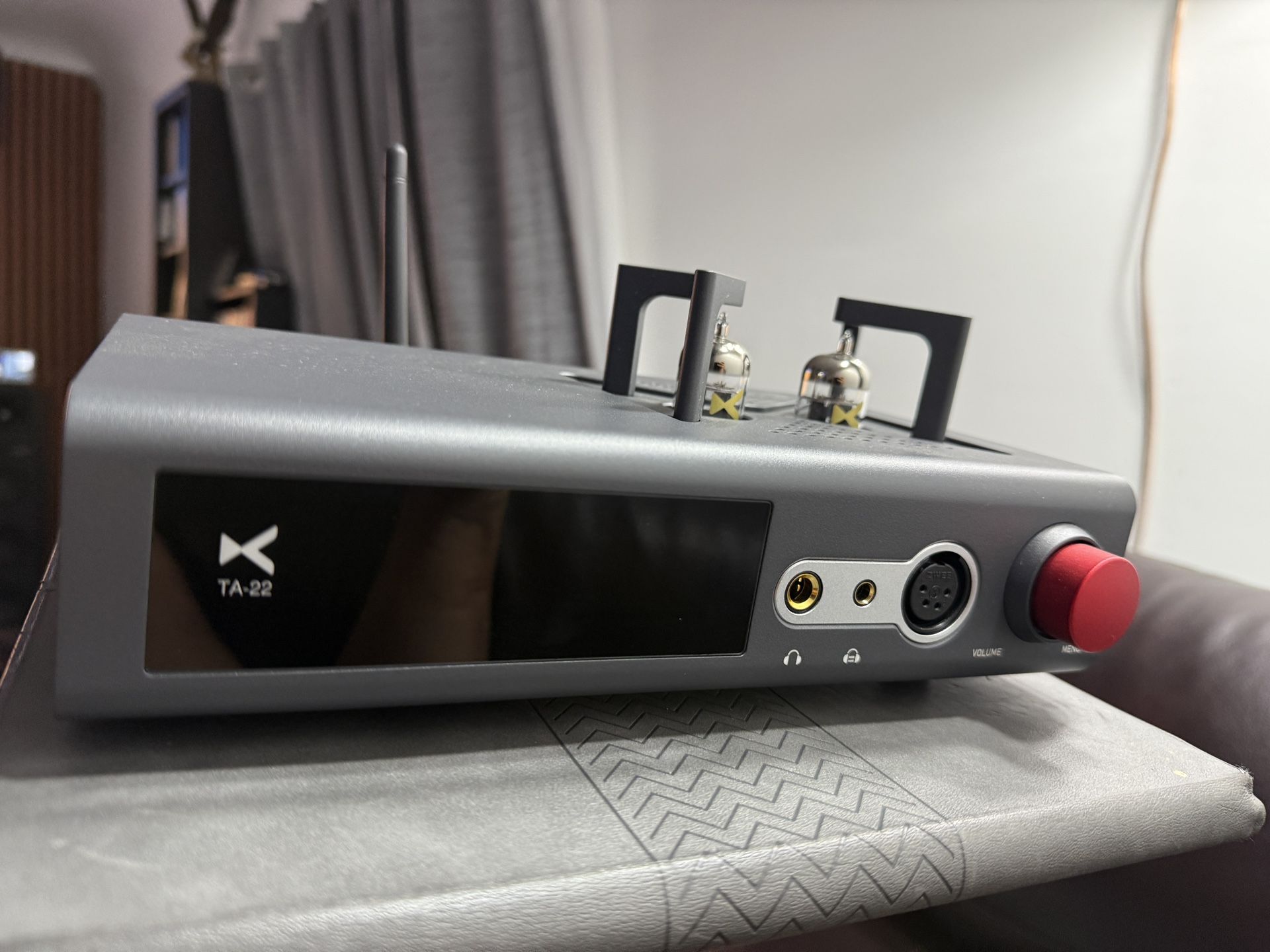 XDUOO TA-22 DAC&Tube Balance Headphone Amplifier ES9038Q2M*2 USB DSD256 32Bit/384kHz HD Bluetooth DAC Amp