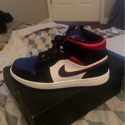 Jordan 1s Rival Mid 