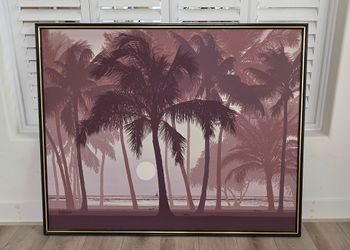 Framed Tropical Palm Tree Sunset Art – Retro Coastal Style
