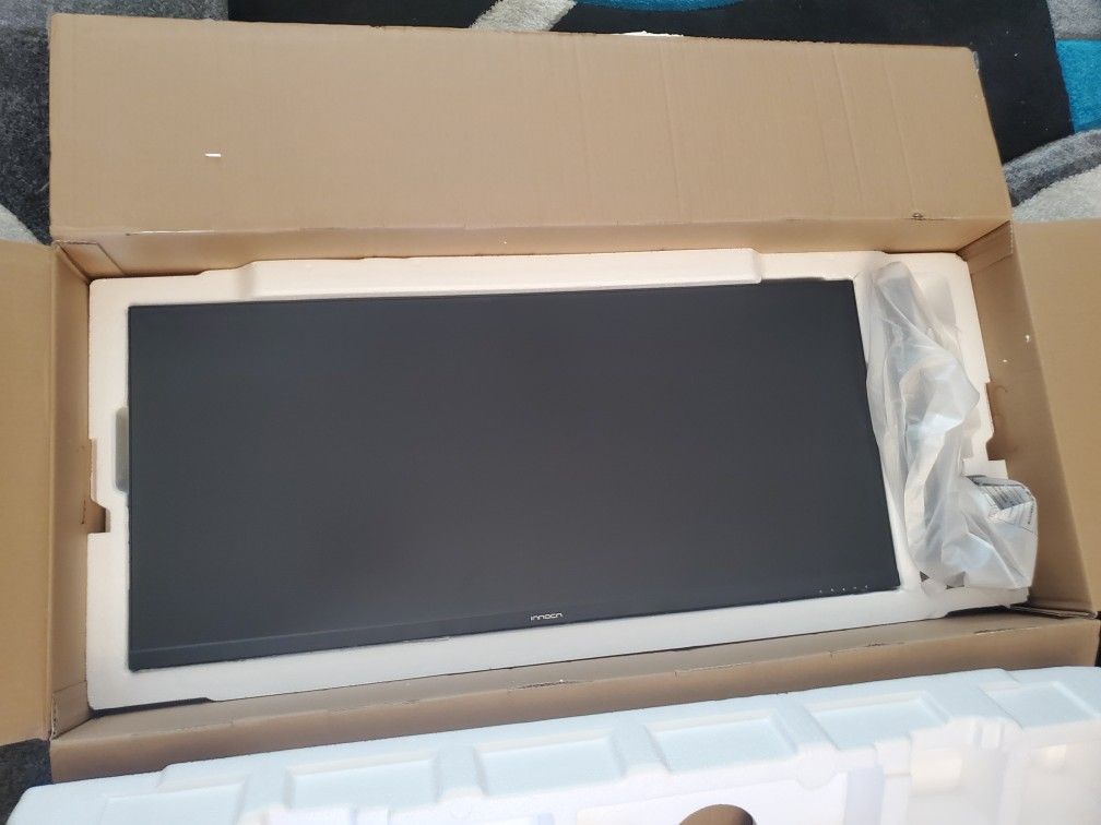 Innocn 40" Ultrawide Gaming Monitor