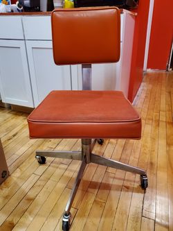 Bassick Steno MCM chair. Nice!