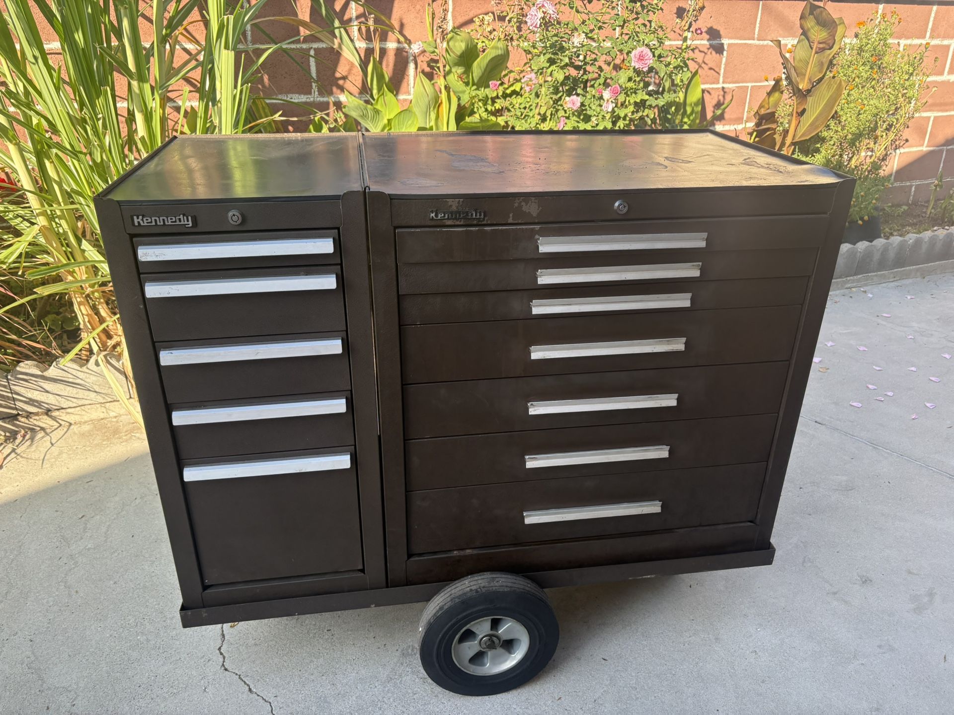 Kennedy Rolling tool Box Workbench 