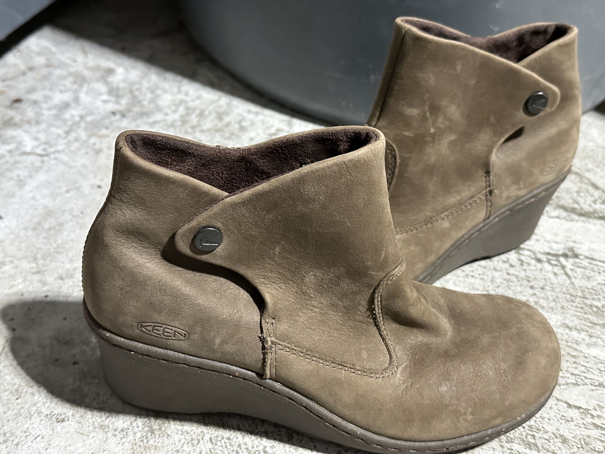 Keen Akita Chelsea Leather Wedge Nubuck Ankle Boots Size 8