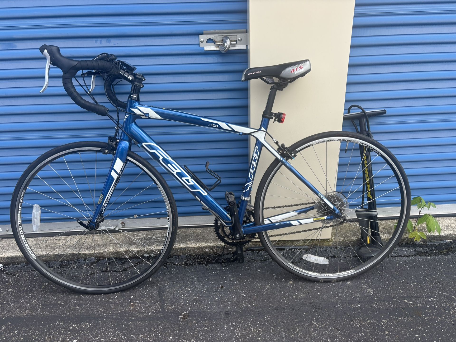 FELT Road Bike 54cm Frame