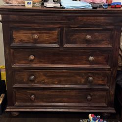 Wooden Chest 5 Drawer Dresser Walnut