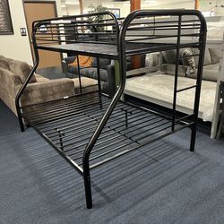 Full/Twin Metal Bunk Bed