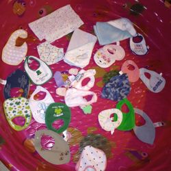 Bibs / Gloves / Blankets