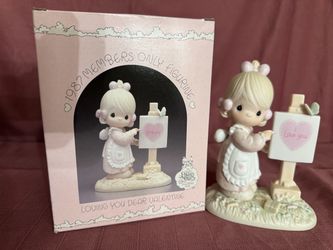 Precious Moments, Loving you dear valentine (girl)