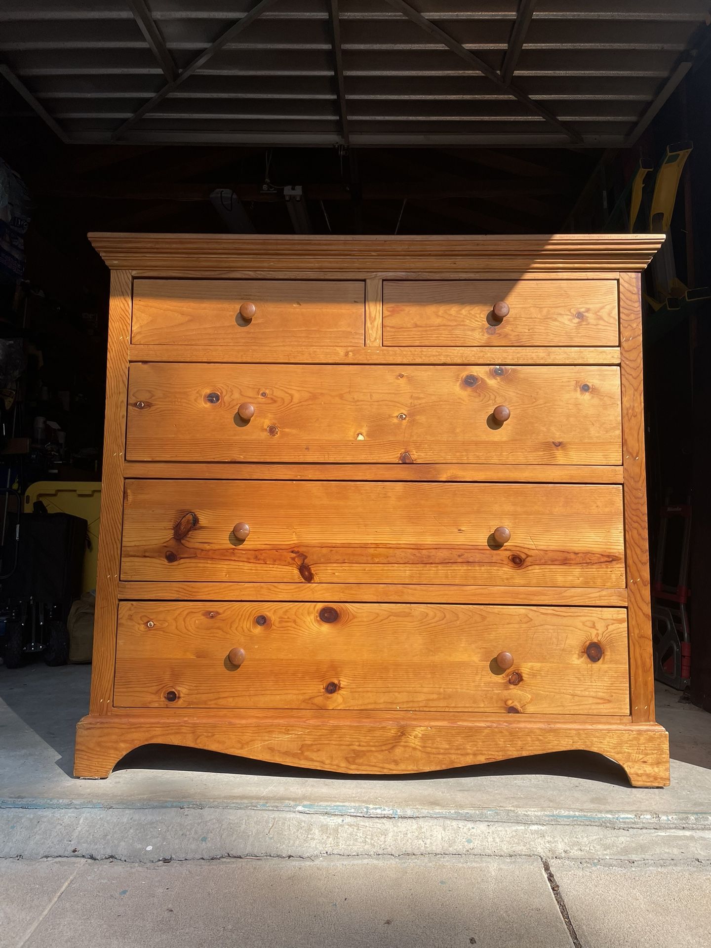 5 Drawer Dresser