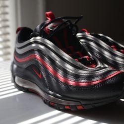 Women’s Nike air Max 97 reflective bred black size 7