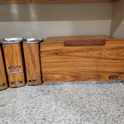 Vintage Lincoln Beautyware Canister And Bread Box Set