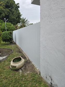 20 Lineal Fence 