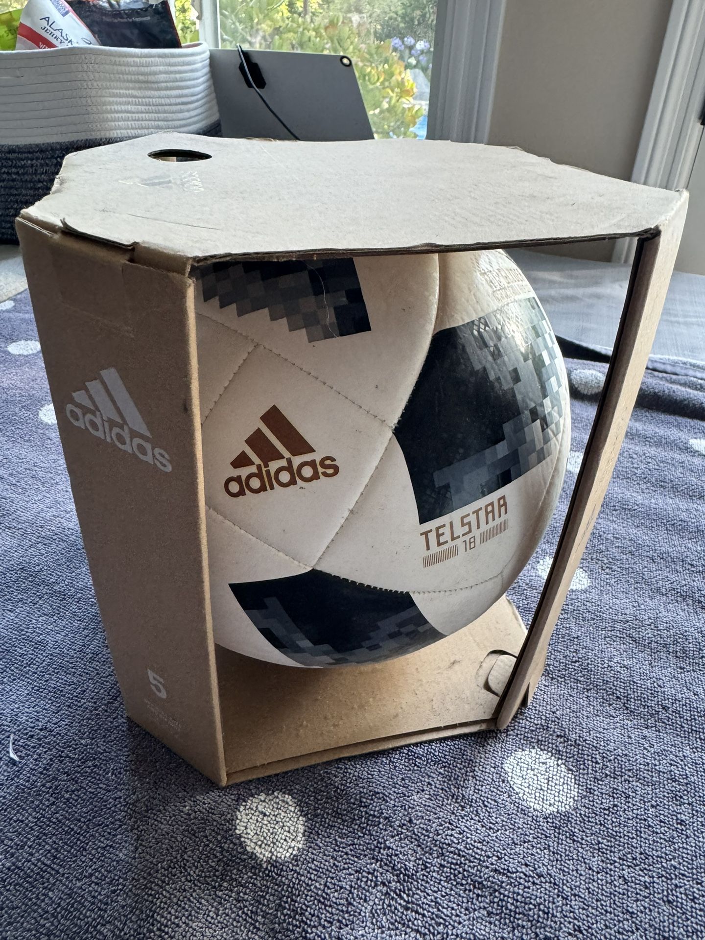 Adidas Football Telstar 2018 FIFA World Cup Russia Match base Ball (Size 5)