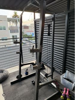 Power Rack with Cable Pulley System, Lat Pulldown & Rope Attachment