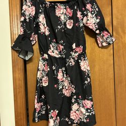 Women’s Size Small 3/4 Sleeve Black And Floral Dress 