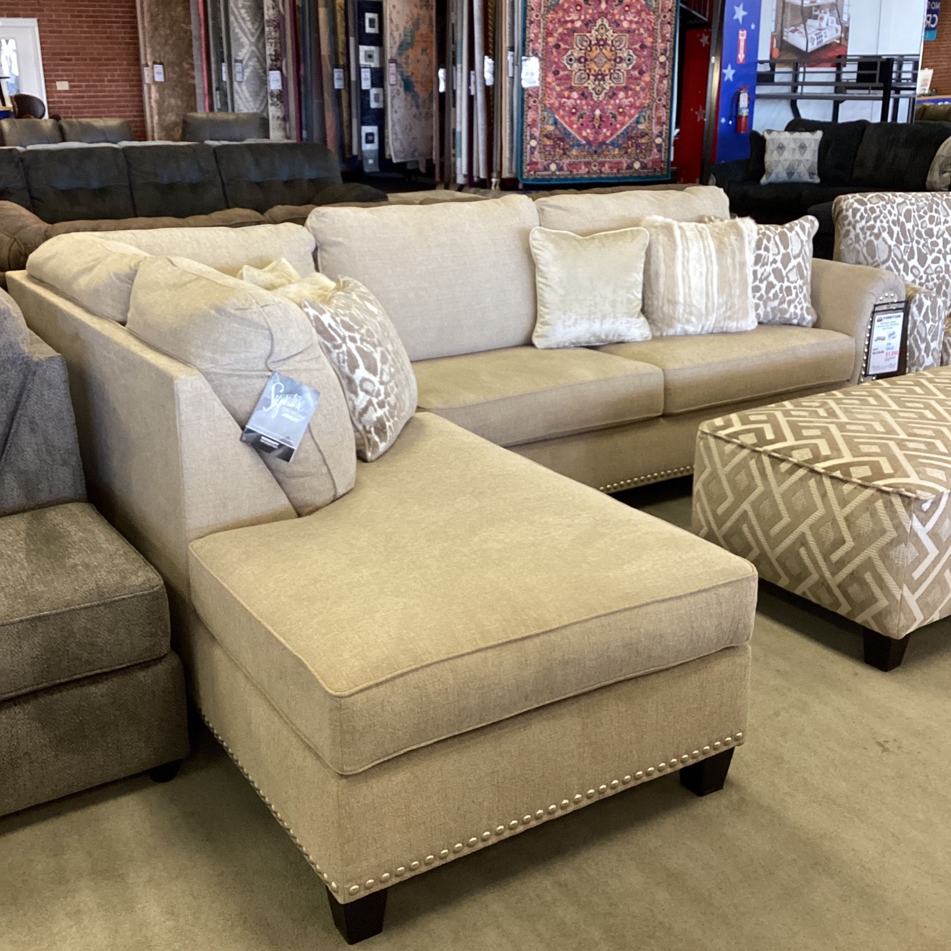 Dovemont 2pc Sectional with Chaise