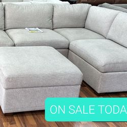 Thomasville Modular Sectional Couch Sofa With Storage
