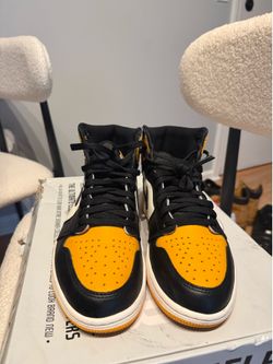 Jordan 1 High Yellow Toe NO BOX sz 9
