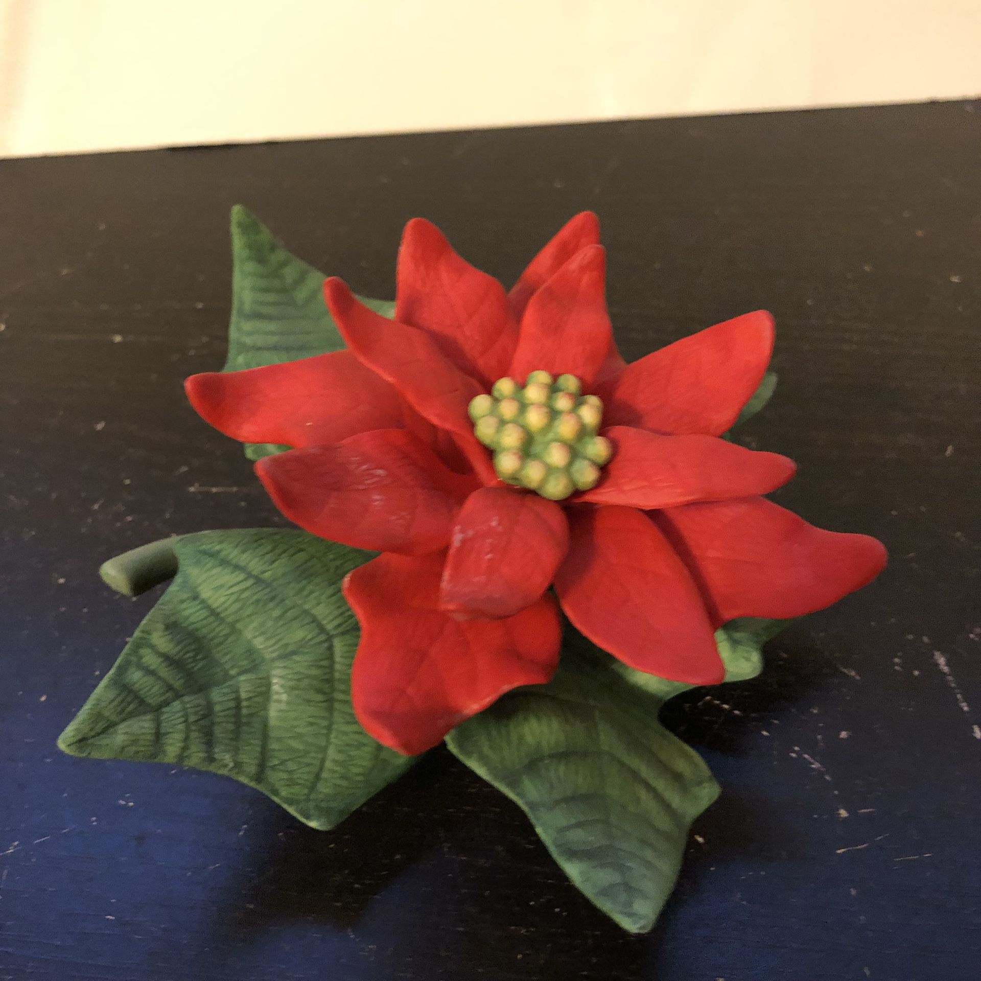 Vintage Lenox Christmas Fine Porcelain Poinsettia Flower Figurine Decor 1991 4"   **Fast Shipping** – Same day or next Day shipping.  Thanks for looki