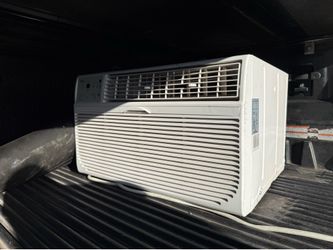 In wall AC 8000 BTU great condition.