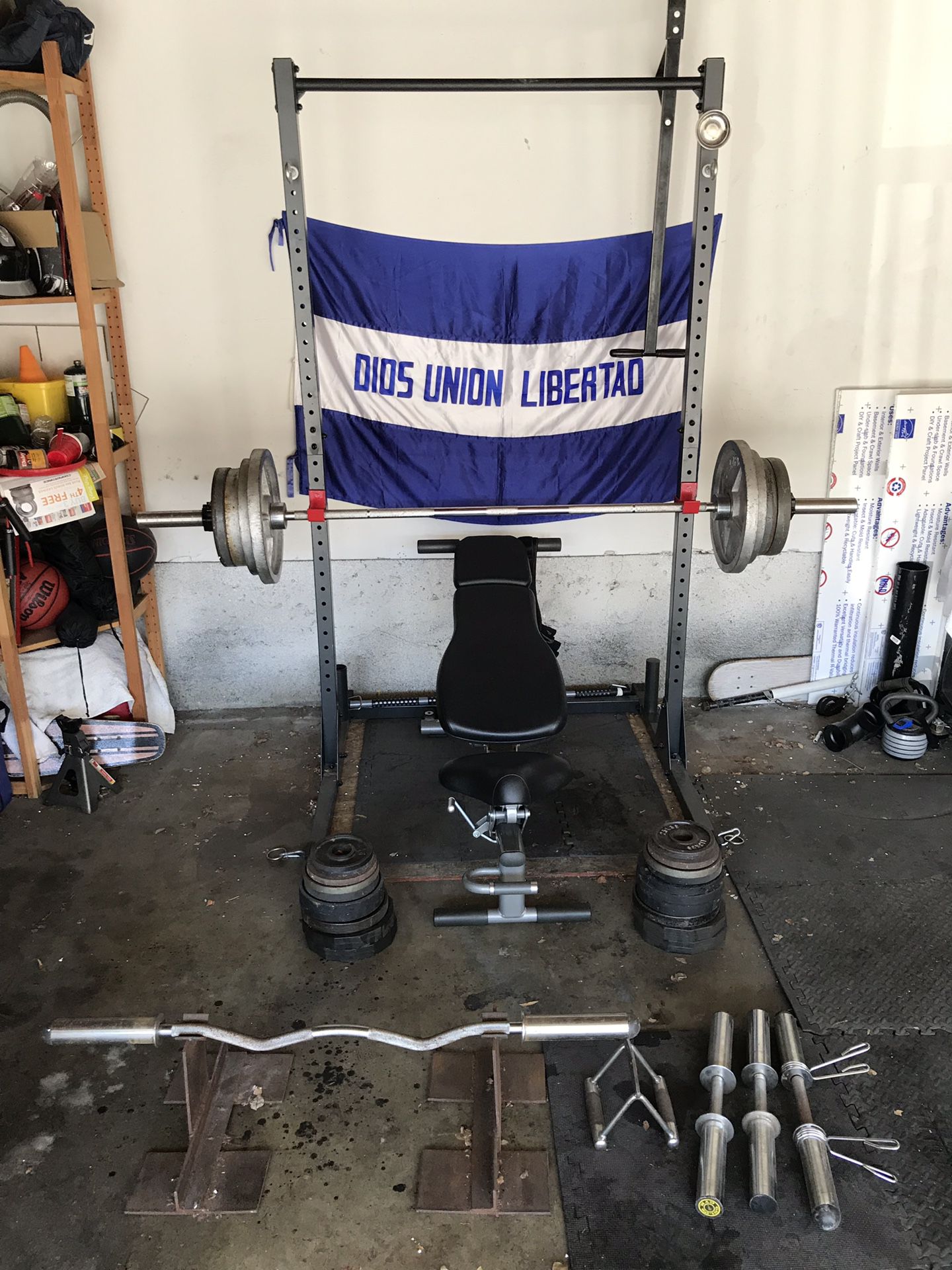 SQUAT RACK/PULL UP BAR /ADJUSTABLE BENCH PRESS/OLYMPIC WEIGHTS/EQUIPMENT