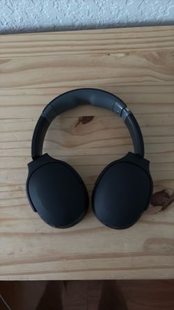 Skullcandy headphones