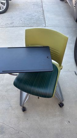 Strive mobile tablet chair