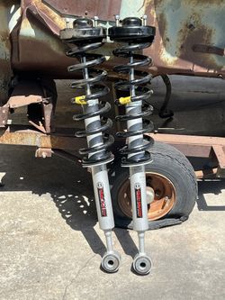 Rough Country Ford Quick lifts