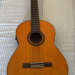 Yamaha Guitar 