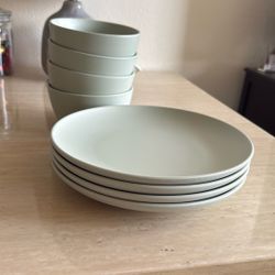 Plates & Bowls