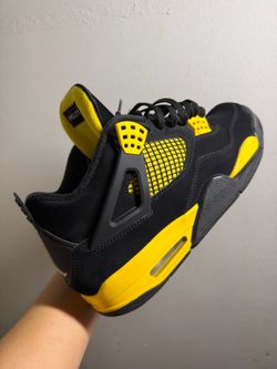 Jordan 4 yellow thunders